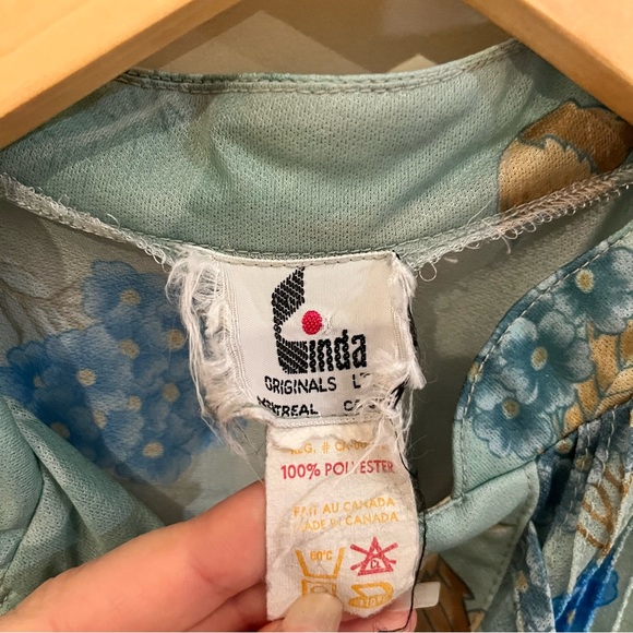 vintage Cinda green and blue long sleeve dress with floral patterns. - Picture 3 of 8